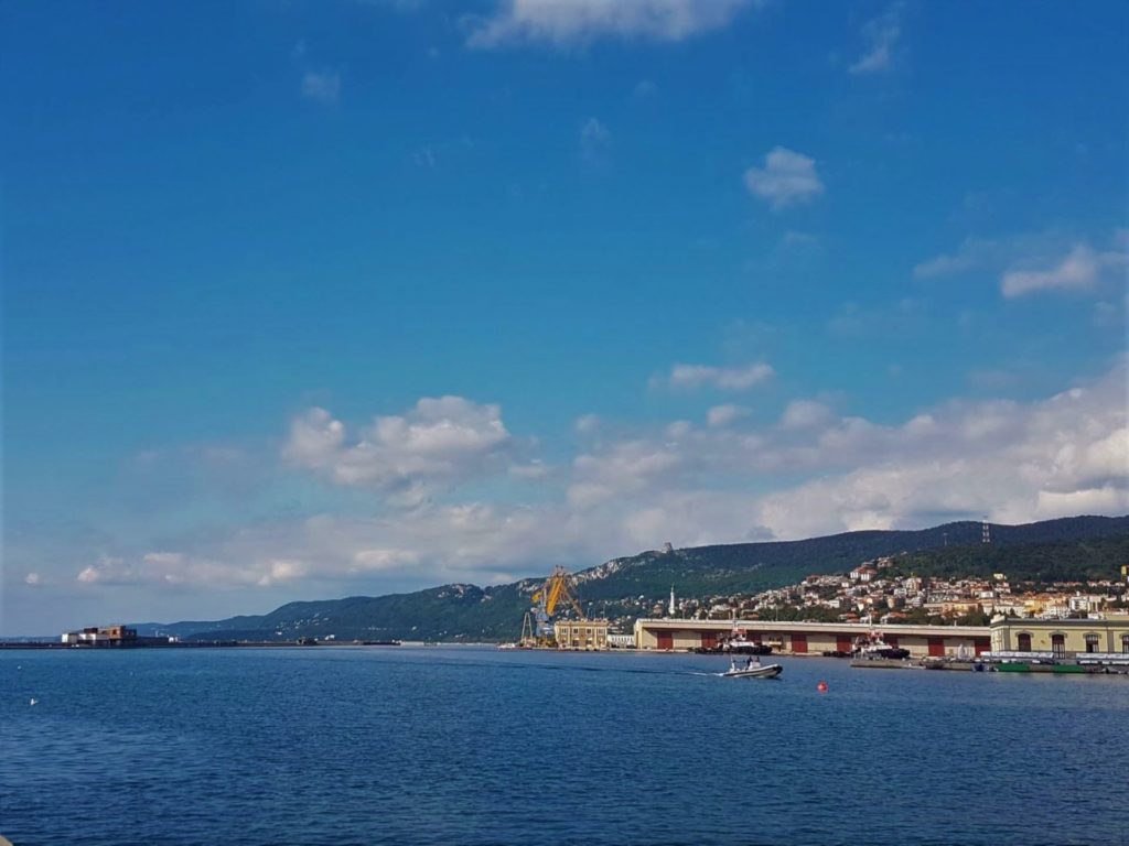 Viaggi straordinari partendo dal molo Audace a Trieste