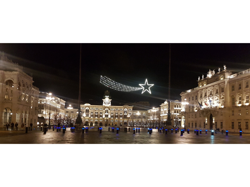 Natale a Trieste piazza unità