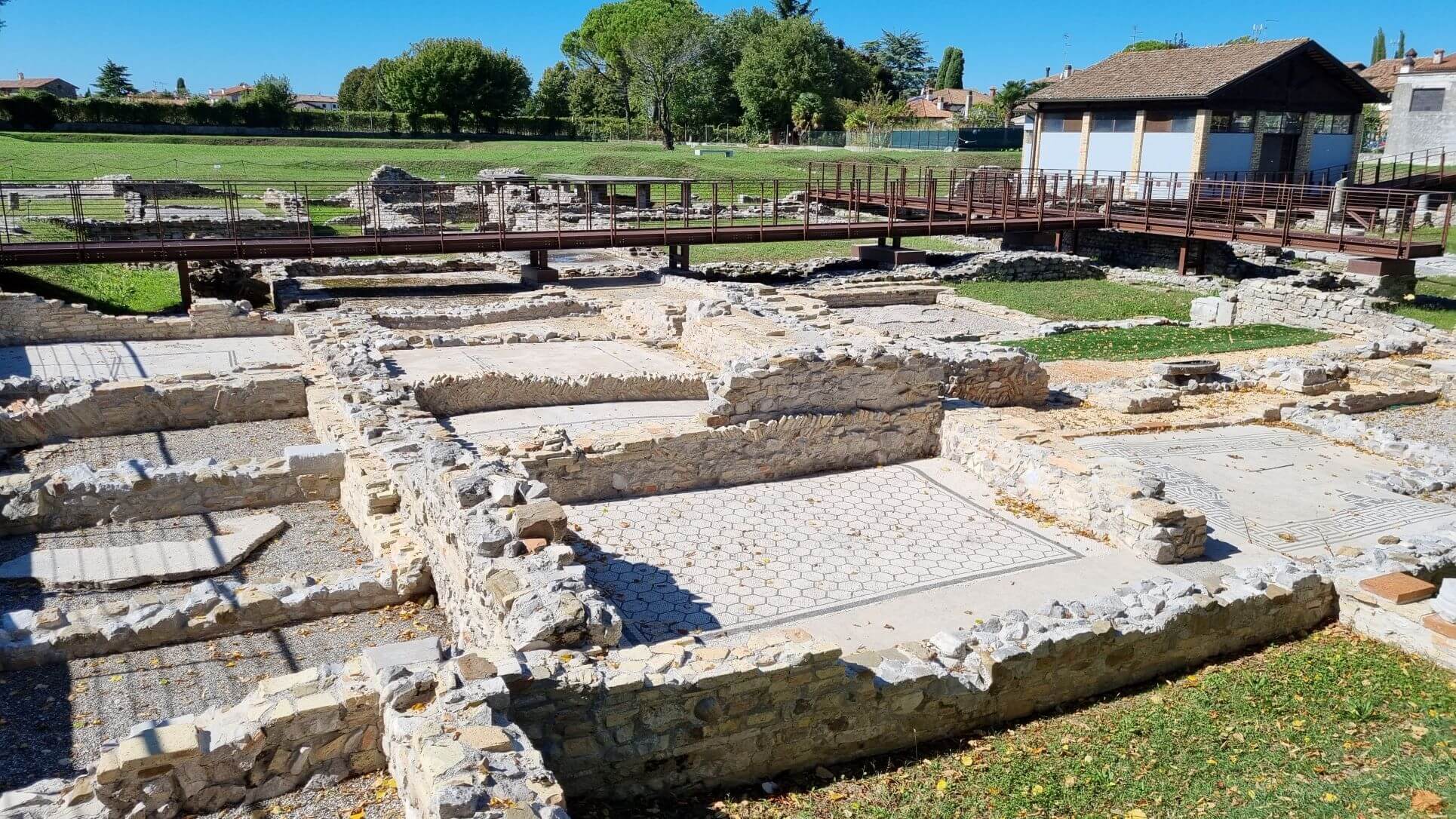 Aquileia romana i rioni benestanti  Fondo Cal